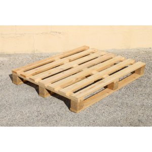 Fir and pine wood pallets for fruit and vegetables