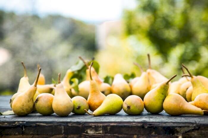 Pears: global market